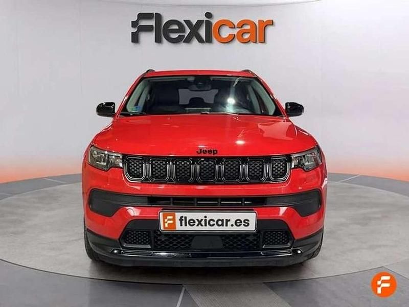 Usado Jeep Compass Night Eagle 131 CV (96 kW) 2023 Rojo SUV