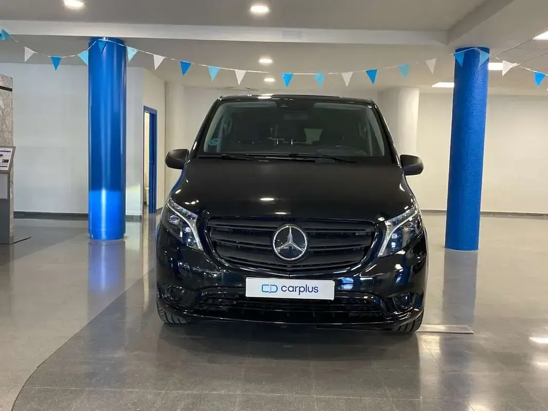 Usado Mercedes Vito 136 CV (100 kW) 2024 Negro Van