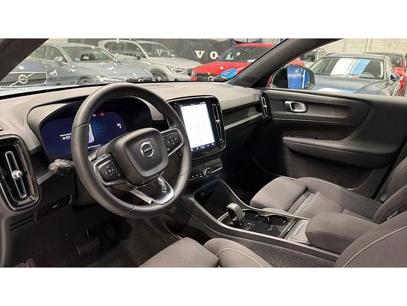 Käytetty Volvo C40 Core 175 kW (238 HP) 2024 Sininen Katumaasturi