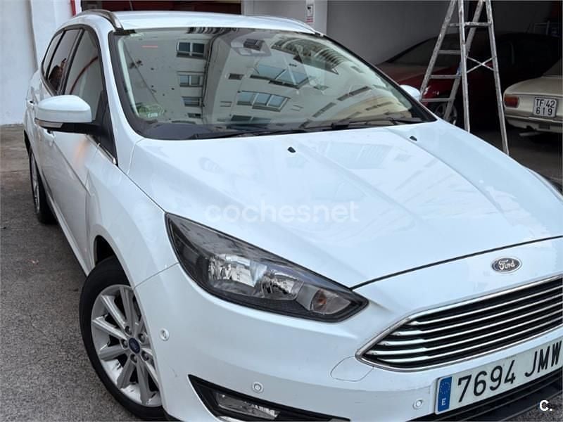 Usado Ford Focus Trend 125 CV (91 kW) 2016 Blanco Familiar
