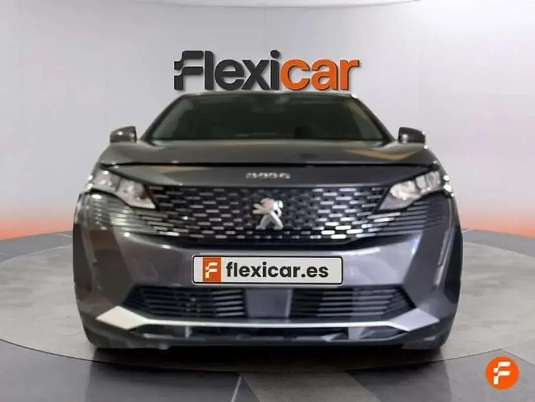 Usado Peugeot 3008 Allure 131 CV (96 kW) 2021 Gris SUV