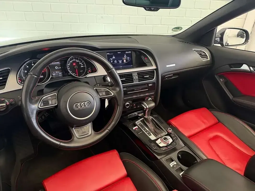 Usado Audi A5 Cabriolet 170 CV (125 kW) 2013 Gris Descapotable