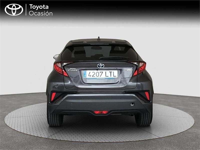 Usado Toyota C-HR Advance 122 CV (89 kW) 2021 Gris SUV