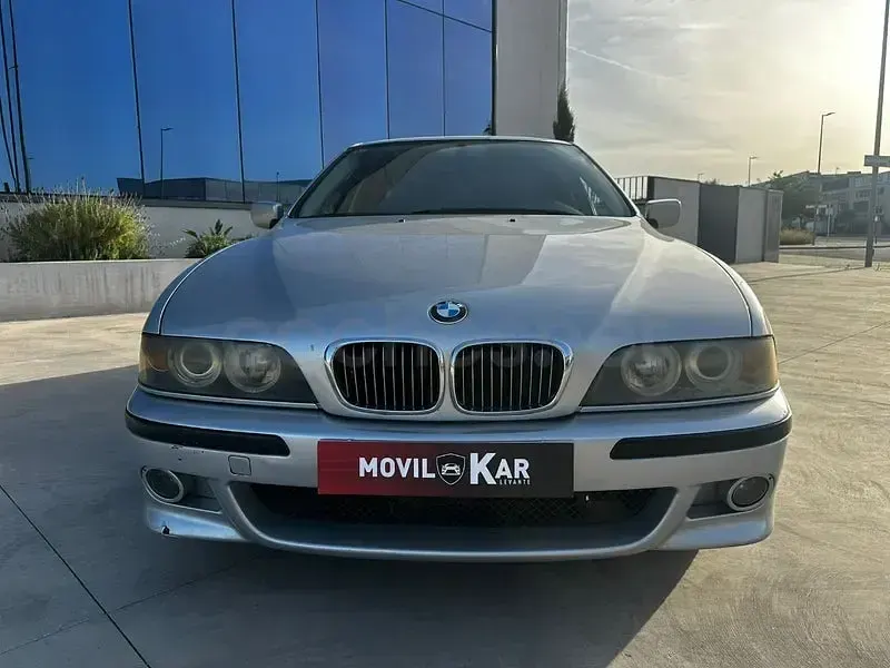Usado BMW 525 163 CV (119 kW) 2002 Gris / plata Berlina