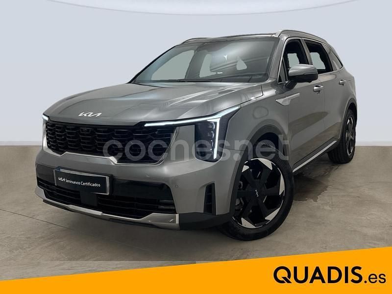 Usado Kia Sorento 252 CV (185 kW) 2024 Gris SUV