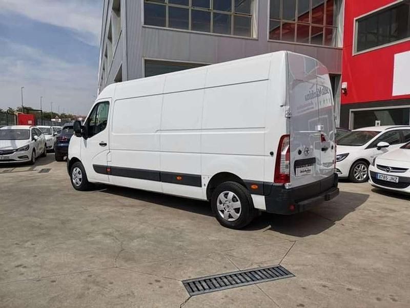 Usado Nissan Interstar 137 CV (100 kW) 2023 Blanco Van