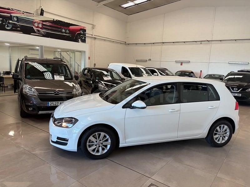 Usado VW Golf VII Advance 105 CV (77 kW) 2013 Blanco Berlina