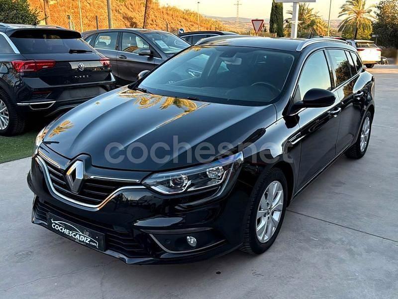 Negro Usado 2019 Renault Mégane GrandTour LIMITED Familiar | 12.980 € (Un poco caro) - Imagen 1/4