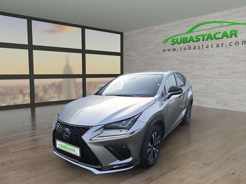 Usado Lexus NX300h Sport Line 197 CV (144 kW) 2021 Gris SUV