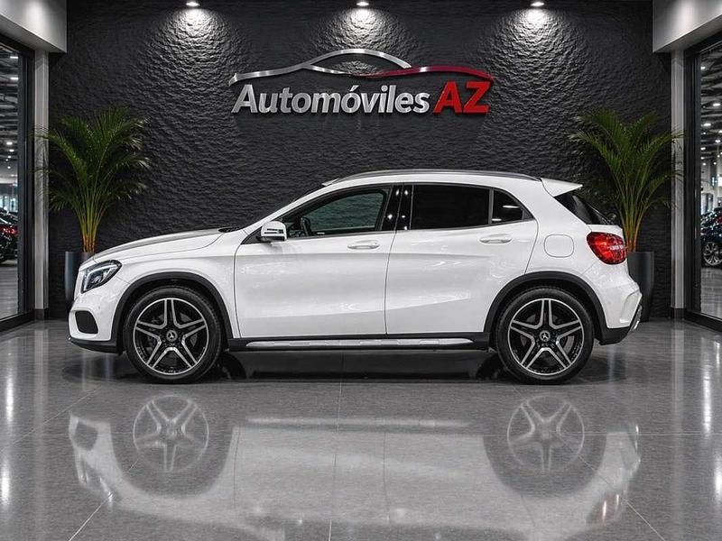 Usado Mercedes GLA220 AMG line 177 CV (130 kW) 2016 Blanco SUV