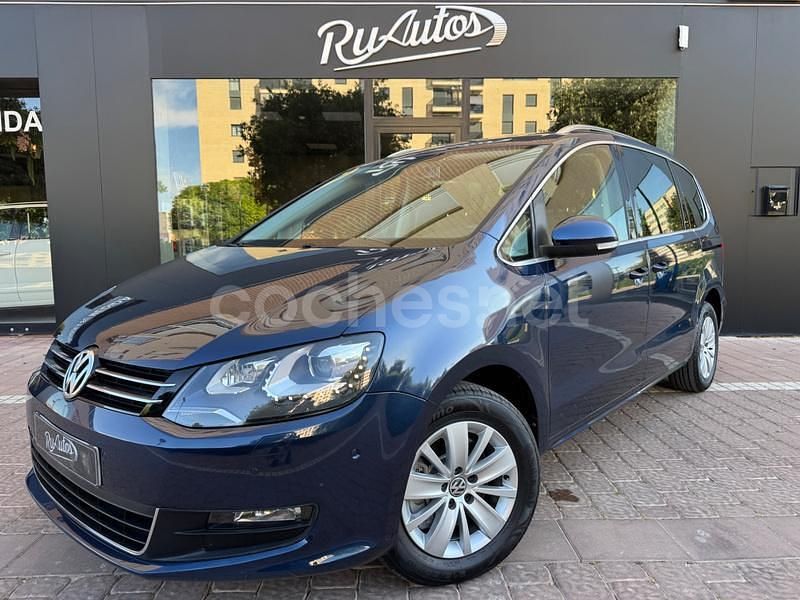 Azul Usado 2014 VW Sharan Advance Monovolumen | 18.999 € (Un poco caro) - Imagen 1/4