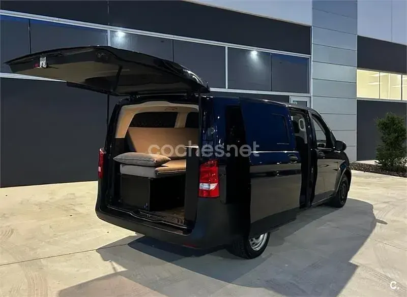 Usado Mercedes Vito Marco Polo 88 CV (64 kW) 2017 Azul Van