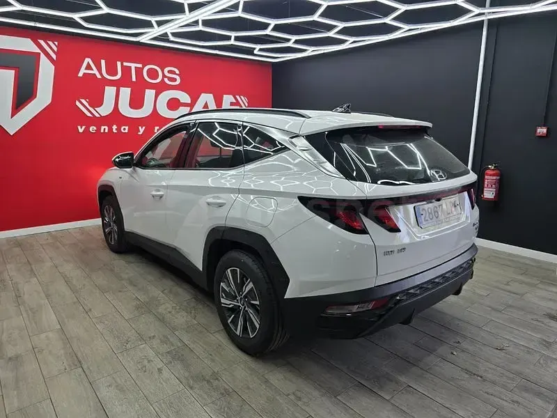 Usado Hyundai Tucson 136 CV (100 kW) 2021 Blanco SUV