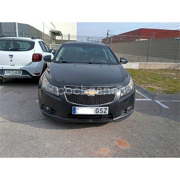 Negro Usado 2010 Chevrolet Cruze LS Berlina | 3699 € (Precio justo) - Imagen 1/4