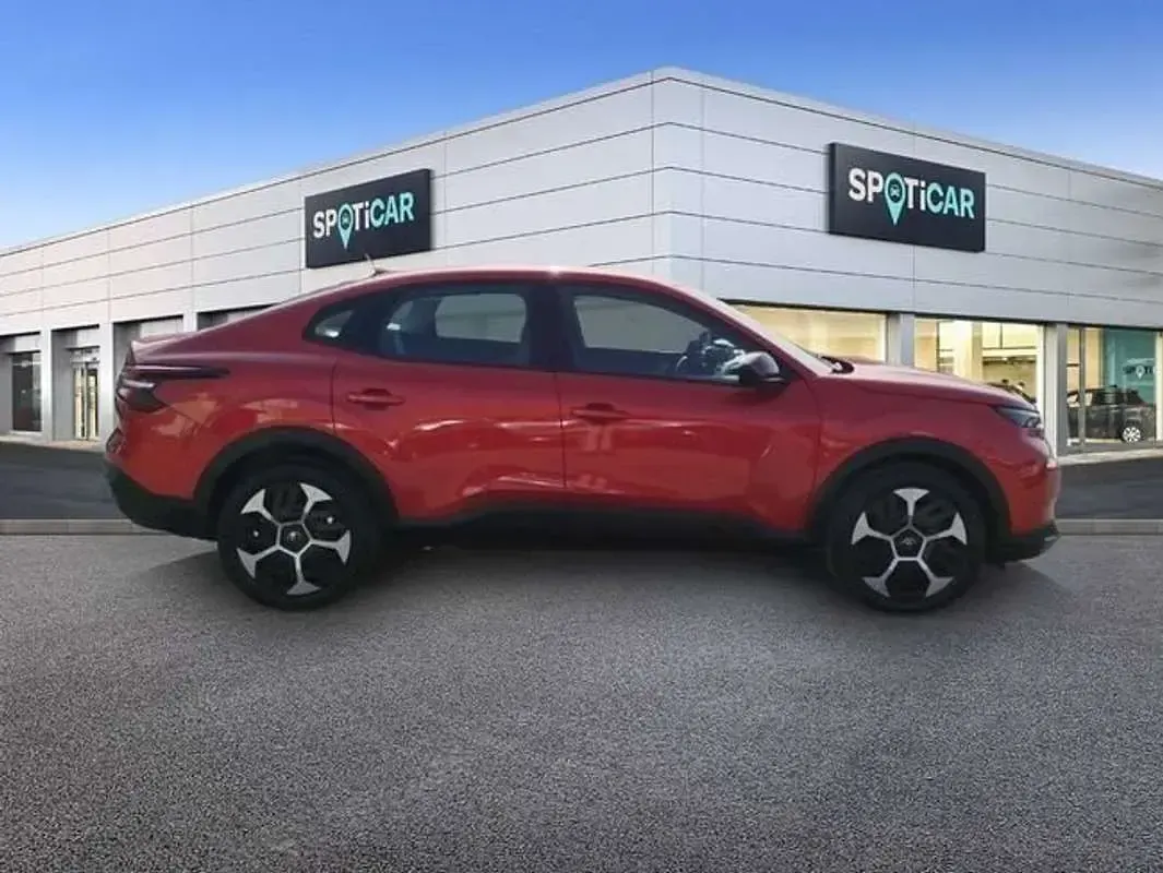 Usado Citroën C4 X 136 CV (100 kW) 2025 Rojo SUV
