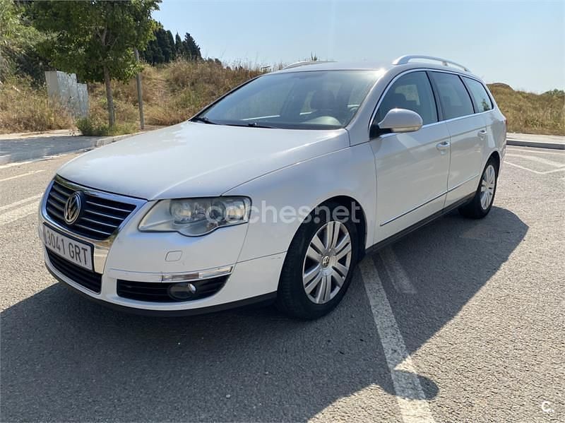 Blanco Usado 2009 VW Passat Highline Familiar | 3950 € (Precio justo) - Imagen 1/4