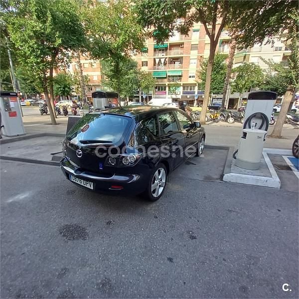 Negro Usado 2005 Mazda 3 Sportive Berlina | 2600 € (Super precio) - Imagen 1/4