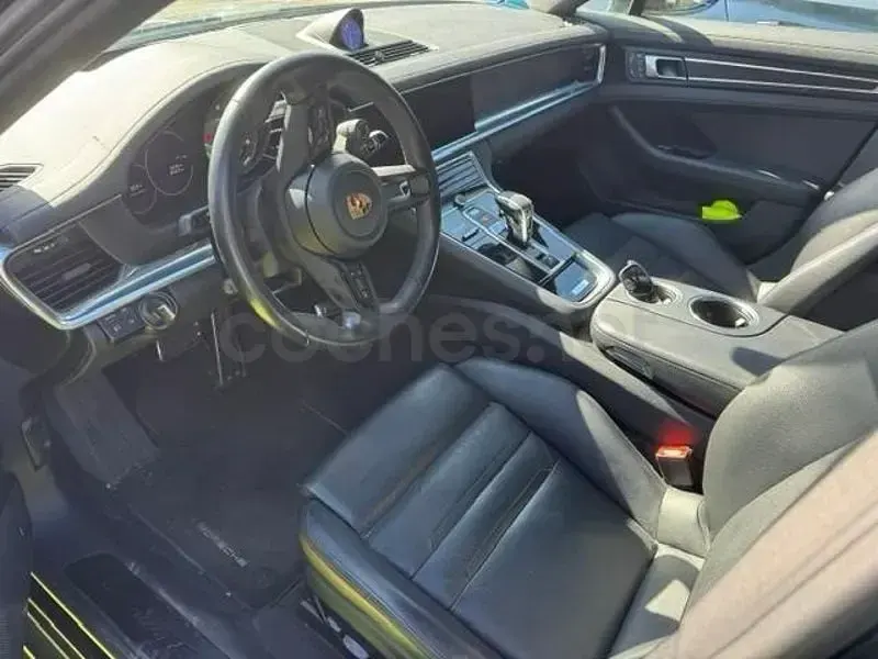 Usado Porsche Panamera 4 Platinum Edition 462 CV (339 kW) 2023 Gris / plata Utilitario