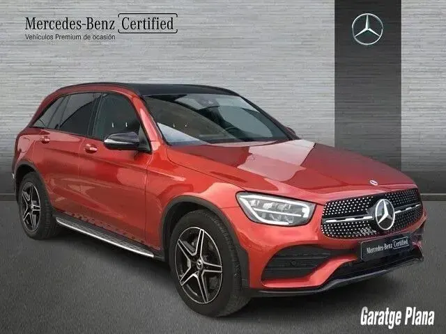 Usado Mercedes GLC300 258 CV (189 kW) 2022 Rojo jacinto