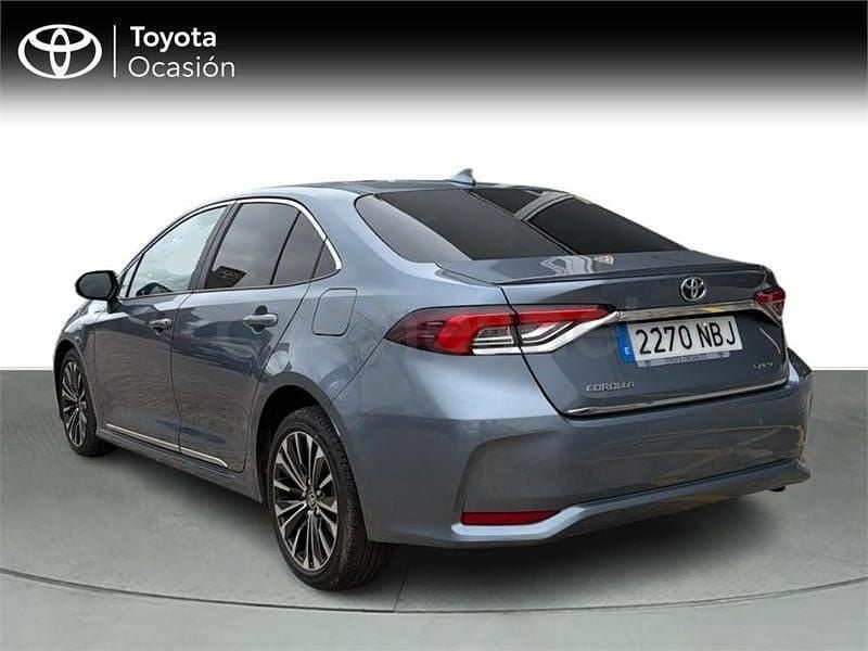 Usado Toyota Corolla Style 140 CV (102 kW) 2025 Gris / plata Berlina