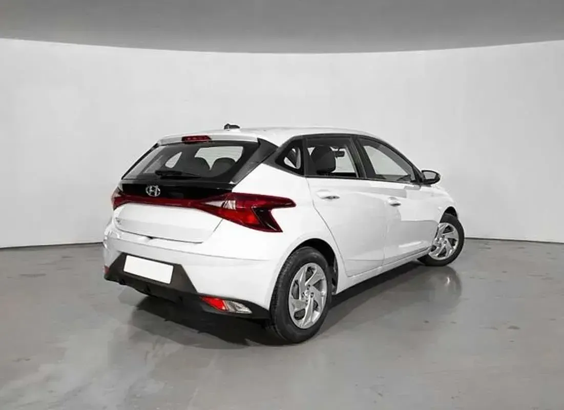 Usado Hyundai i20 84 CV (61 kW) 2022 Blanco Utilitario