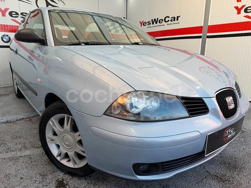 Gris / plata Usado 2004 Seat Ibiza Stylance Berlina | 4190 € (Precio justo) - Imagen 1/4
