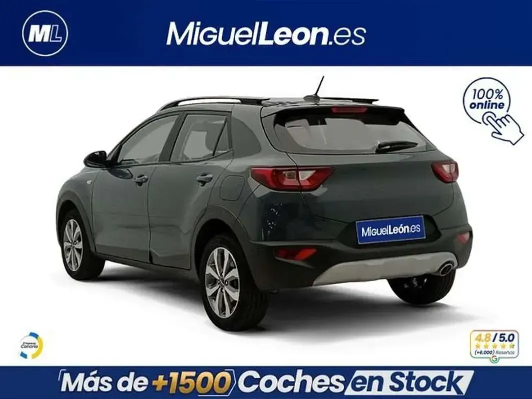 Usado Kia Stonic 101 CV (74 kW) 2023 Gris SUV