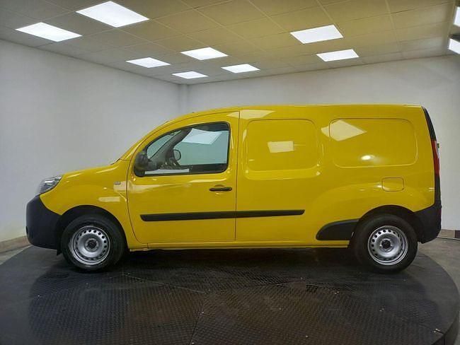 Usado Renault Kangoo 95 CV (69 kW) 2020 Amarillo Monovolumen