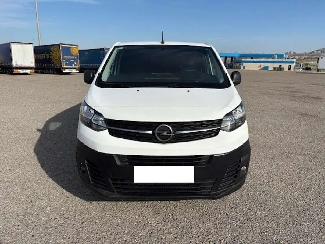 Usado Opel Vivaro 120 CV (88 kW) 2021 Blanco Monovolumen