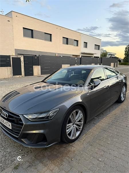 Usado Audi A7 Ambiente 286 CV (210 kW) 2019 Gris / plata Berlina