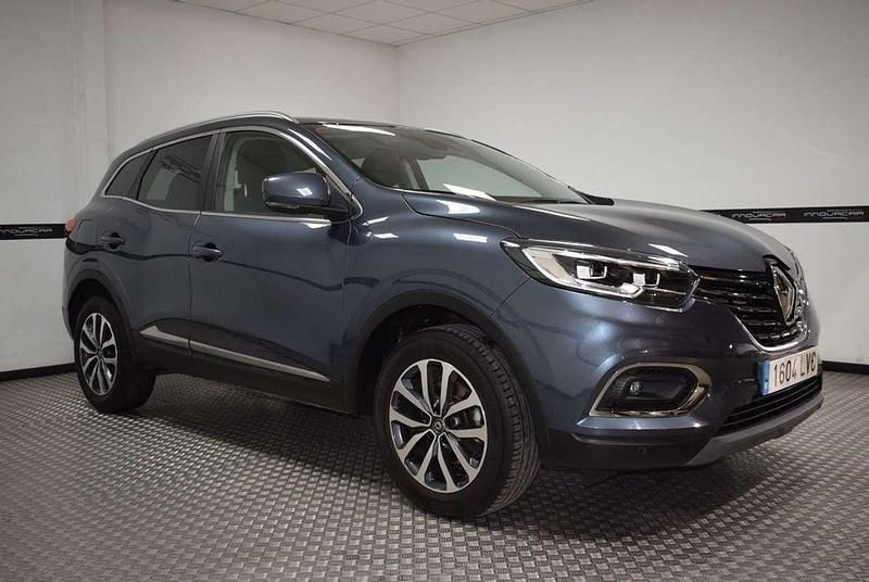 Usado Renault Kadjar LIMITED 140 CV (102 kW) 2021 Gris SUV