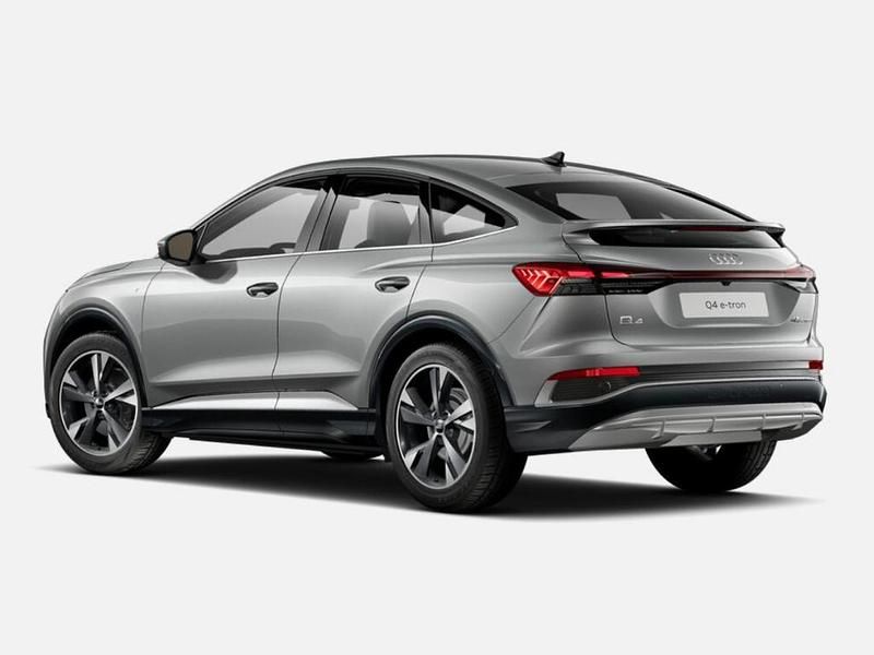 Nuevo Audi Q4 e-tron Ambiente 210 kW (286 CV) 2026 Gris SUV