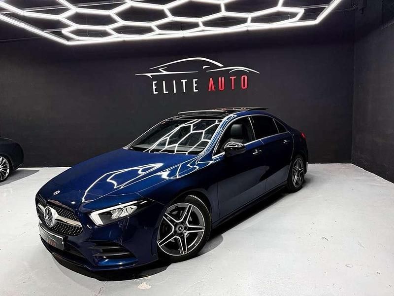 Usado Mercedes A200 150 CV (110 kW) 2021 Azul Berlina