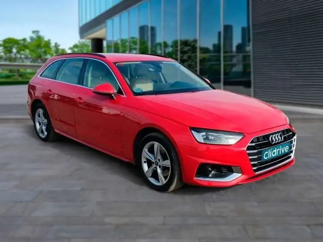 Usado Audi A4 Advanced 163 CV (119 kW) 2021 Rojo Familiar