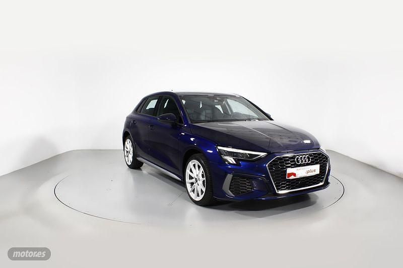 Azul Nuevo 2024 Audi A3 Ambiente Berlina | 39.700 € - Imagen 1/4
