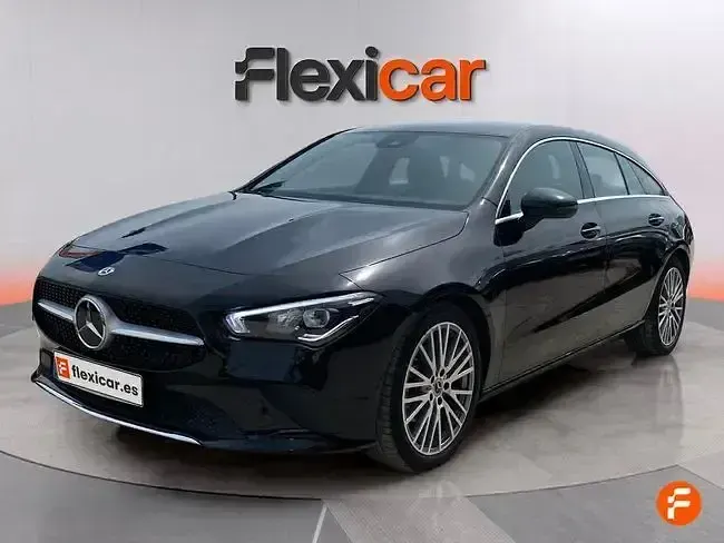Usado Mercedes CLA180 Shooting Brake 136 CV (100 kW) 2022 Negro Familiar