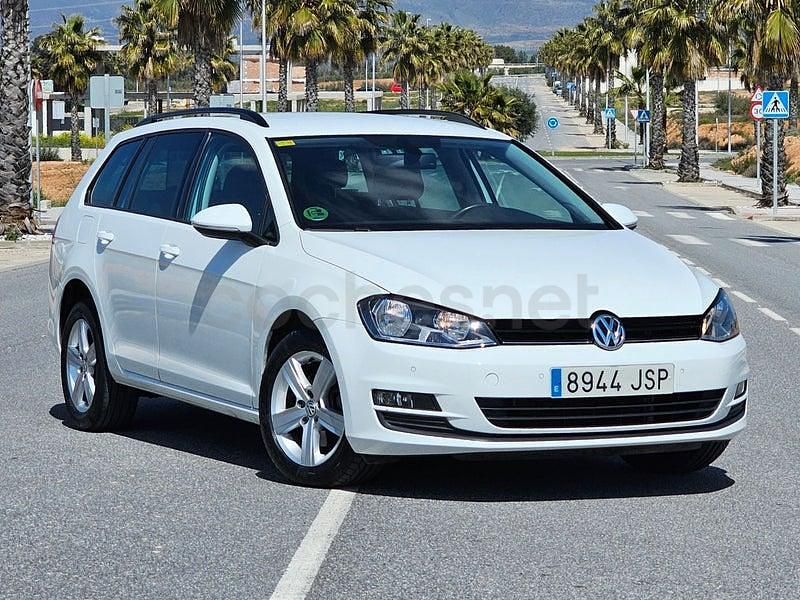 Usado VW Golf VII Advance 110 CV (80 kW) 2017 Blanco Familiar