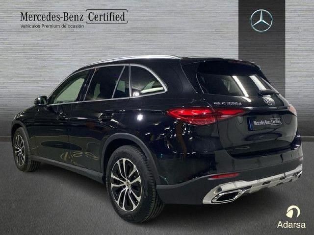 Usado Mercedes GLC220 197 CV (144 kW) 2024 Negro obsidiana SUV