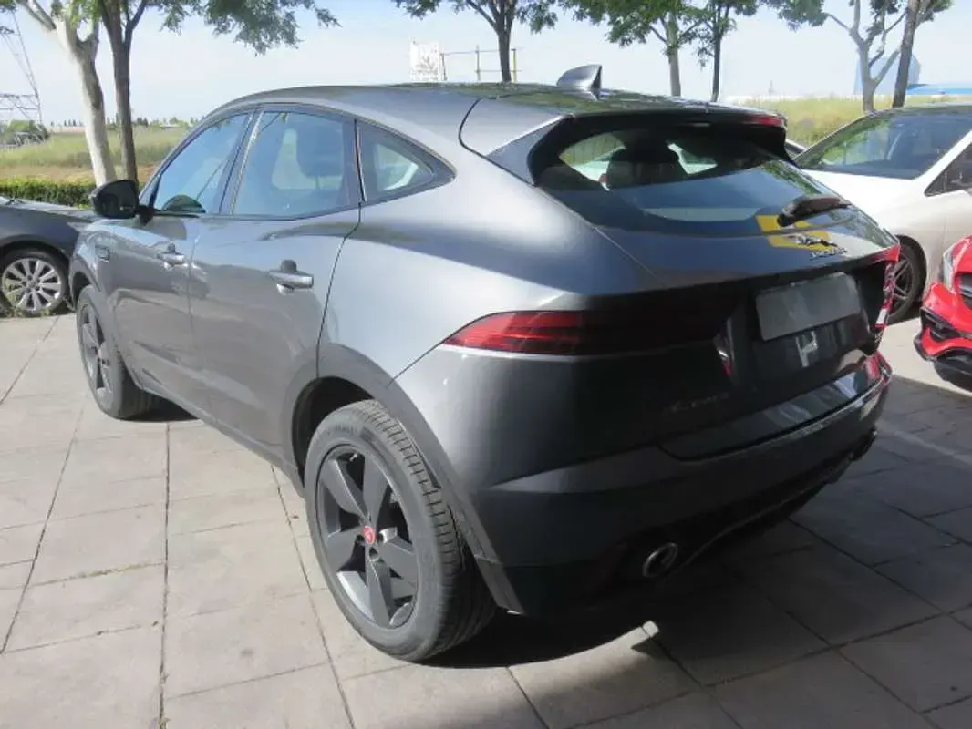 Usado Jaguar E-Pace S 150 CV (110 kW) 2020 Gris SUV