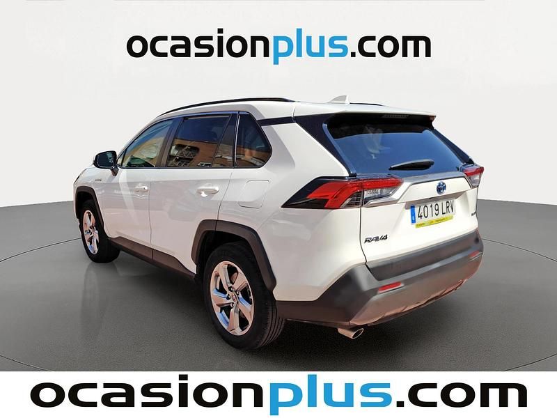 Usado Toyota RAV4 Advance 218 CV (160 kW) 2021 Blanco SUV