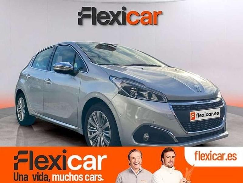 Gris Usado 2017 Peugeot 208 Allure Utilitario | 7990 € (Precio justo) - Imagen 1/4