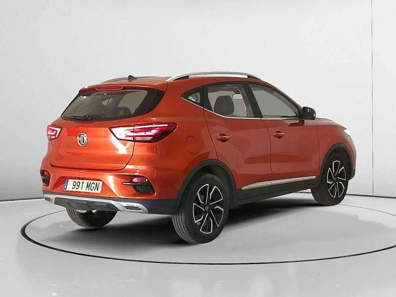 Usado MG ZS Luxury 111 HP (81 kW) 2023 Laranja SUV