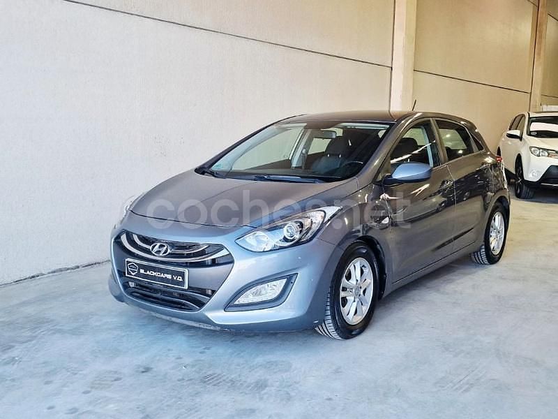 Gris / plata Usado 2019 Hyundai i30 Sport Berlina | 11.499 € (Super precio) - Imagen 1/4