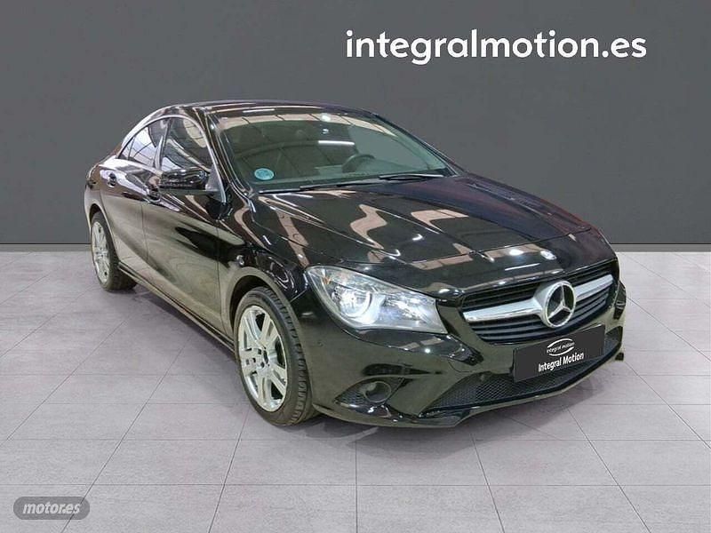 Usado Mercedes CLA220 170 CV (125 kW) 2013 Negro Berlina