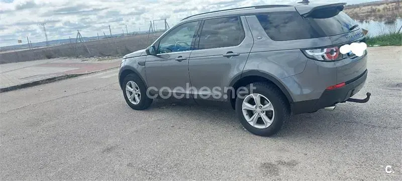 Usado Land Rover Discovery Sport HSE 150 CV (110 kW) 2016 Gris / plata SUV
