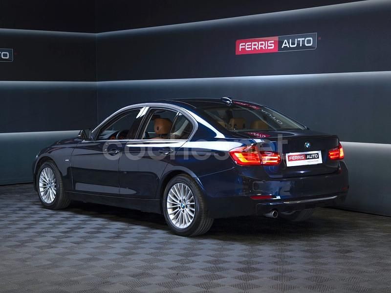Usado BMW 320 Luxury Line 184 CV (135 kW) 2012 Azul Berlina