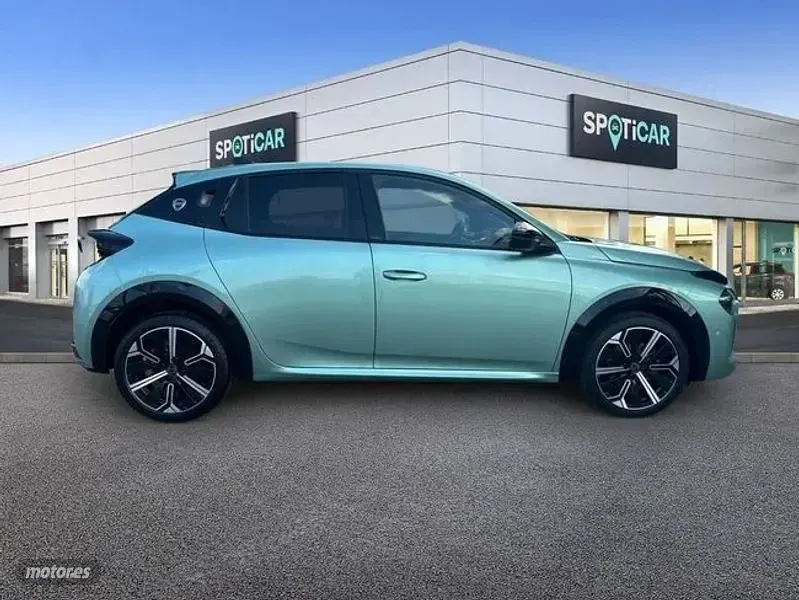 Usado Lancia Ypsilon 110 CV (80 kW) 2025 Verde Utilitario