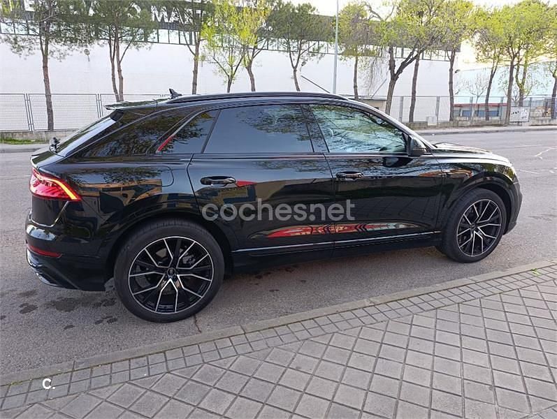 Usado Audi Q8 381 CV (280 kW) 2023 Negro SUV