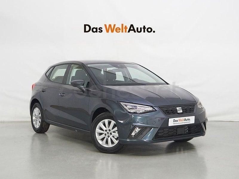 Usado Seat Ibiza Style 80 CV (58 kW) 2025 Gris / plata Utilitario