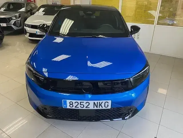 Nuevo Opel Corsa 100 CV (73 kW) 2026 Azul Utilitario